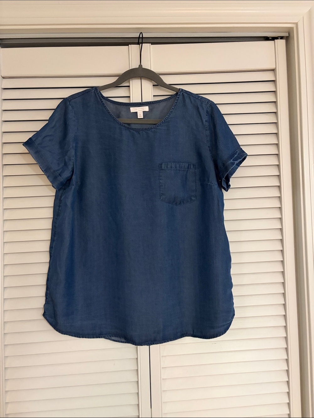 LC Lauren Conrad Chambray Short Sleeve Top - Medium Blue Denim - Small